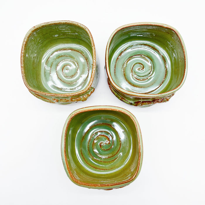 Green Square Alligator Bowl