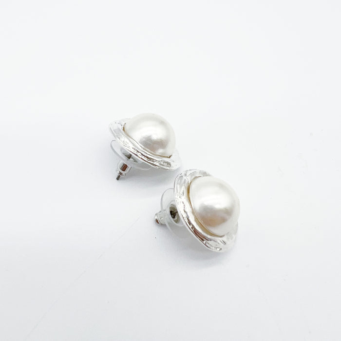Round Silver Pearl Studs