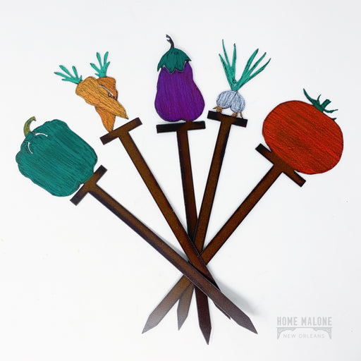 Whimsies Metal Garden Vegetable Plant Stakes // Gardener Gift Guide // Colorful + Fun Outdoor Decorations // Green Pepper, Carrots, Eggplant, Onions, Tomato